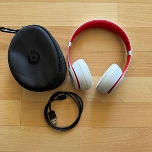 Beats Solo 3 - Bluetooth Wireless On-Ear Headphones